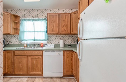 Old Town Fredericksburg Apartment | Condo 2 bedroom downtown -in the Heart of Old Town Fredericksburg. sleeps 6