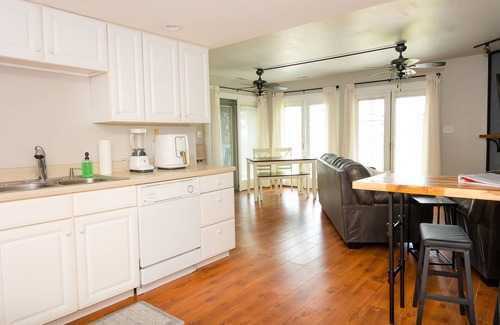 North Shore Condo | Condo at Bernards Southern Retreat 1Br sleeps 4