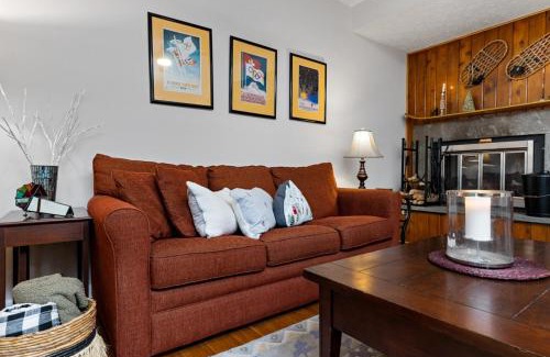 Wintergreen House | Condo At Wintergreen Walk To Slope, Pool Access