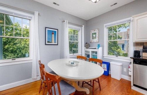 Cape May Condo | Condo Close to Beach and Town with Parking