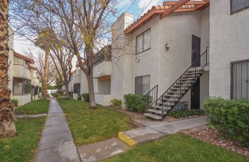 Las Vegas Condo | Condo close to the strip, UNLV & Sunrise Hospital