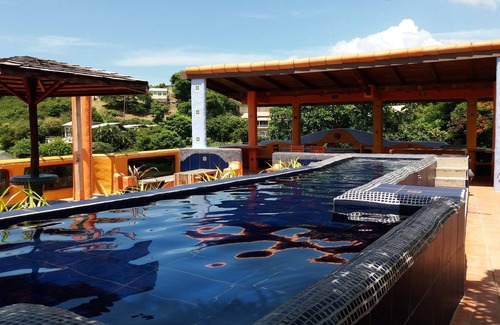 Lance aux Epines Condo | Condo Del Cielo