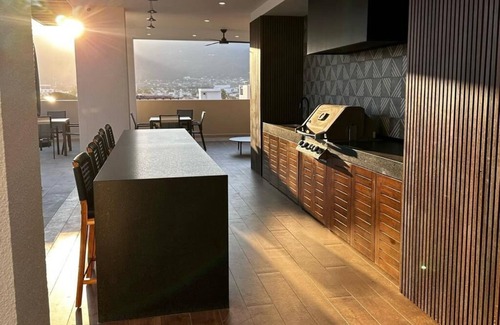 Fluvial Vallarta Condo | Condo in Central Fluvial/Versalles. Minutes from the airport and all amenities.