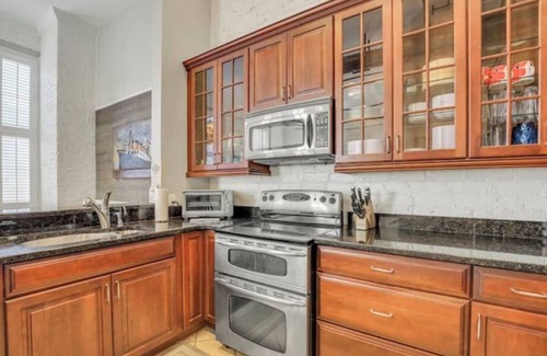 Historic District - North Condo | Condo in Historic Downtown Savannah
