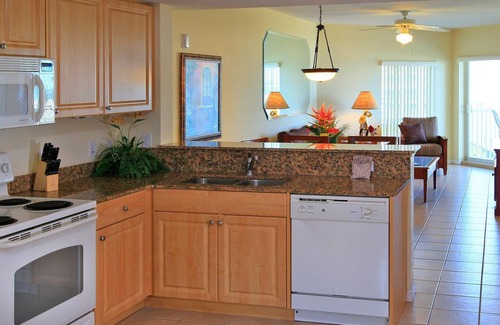Treasure Island Condo | Condo near John's Pass: 2BR/2BA with Pool