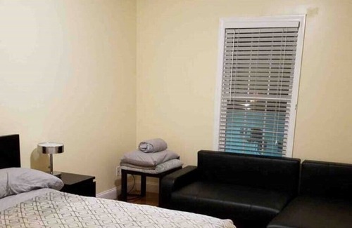 Federal Hill House | Condo on Federal Hill close to Down-town #5 long term stays only