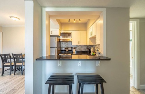 Belleair Beach Condo | Condo On The Beach - Heated Pool - Self Check-in