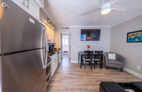 Belleair Beach Condo | Condo On The Beach - Heated Pool - Self Check-in