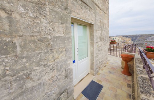 Sasso Caveoso Condo | Condo-Premier-Ensuite with Bath-Terrace