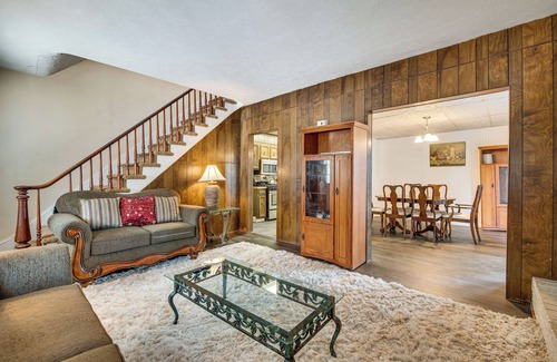 Bath Condo | Condo Rental w/Pool Access ~ 11 Mi to Allentown!