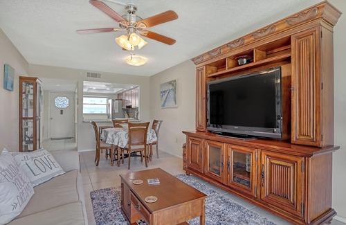 New Smyrna Beach Condo | Condo very close to the beach in New Smyrna