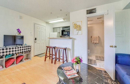 Fort Worth Apartment | Condo w/Pool Access: 3 Mi to Downtown Fort Worth!