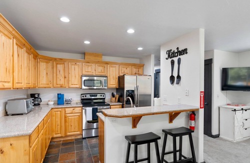 McCall Condo | Condo with Amenities/Walk to Town