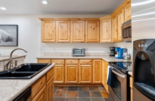 McCall Condo | Condo with Amenities/Walk to Town