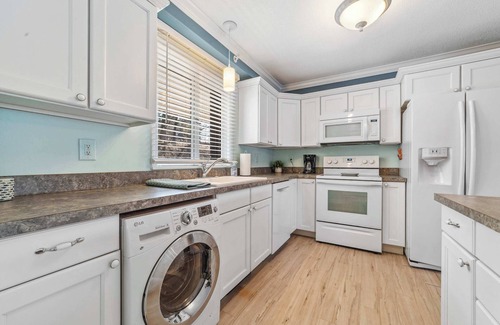 Clam River Condo | Condo with Panoramic views on Clam Lake