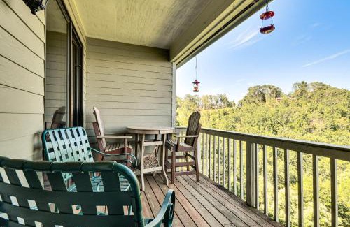 Mountain Air Apartment | Condo with Private Balcony 6 Mi to Pisgah NF!