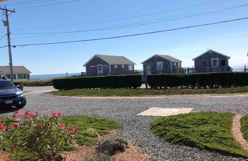 North Truro Condo | Condo with private beach and ocean view