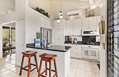 Wailea Condo | Condo with soaring ceilings and ocean views