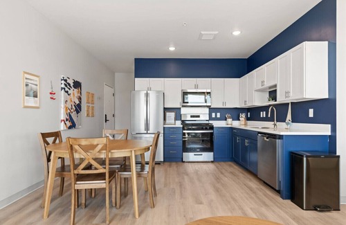 Lake City Condo | Condo with stunning views of Lake Pepin - Attached Garage - Unit 101