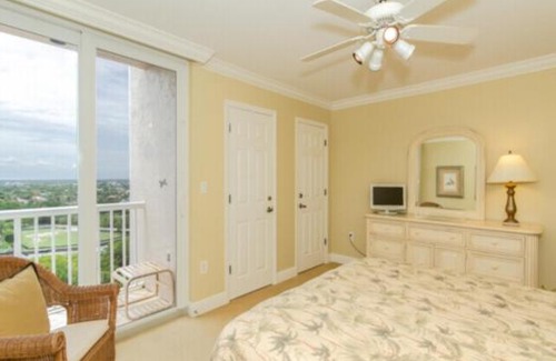 Park Shore Apartment | Condo with Views of Gulf and Bay