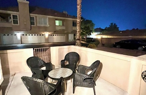 Las Vegas Condo | Condominium close to New Raider’s stadium, Strip, restaurants and attractions.