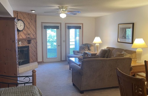 Lake Delton Condo | Condos at 530 E. Hiawatha