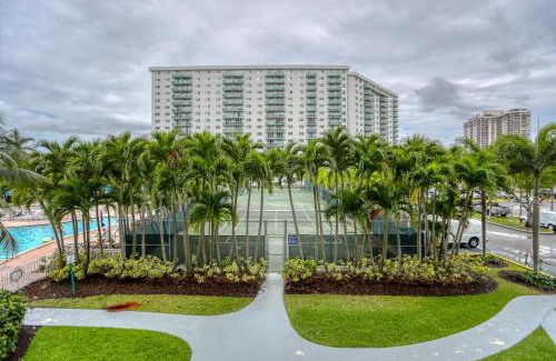 Sunny Isles Beach Apartment | Condos at Ocean Reserve by Cielo Stays