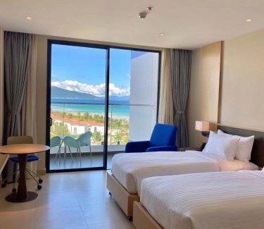 Cam Ranh Apartment | Condotel Arena Beach Near the Airport