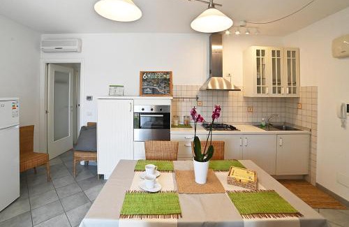 Marcelli Apartment | Conero Casa - Marcelli di Numana in Piazzale Eolie 6 con Parcheggio Esclusivo