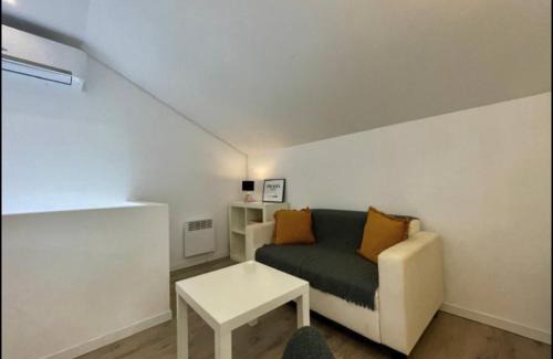 Fontainebleau Apartment | Confort & Bien-être-Parking