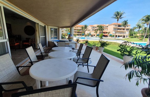 Puerto Aventuras Condo | Confortable Condo with Beach Front