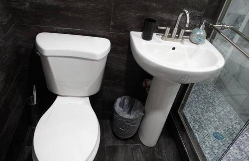 Thornton House | CONFORTABLE SUITE