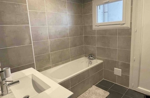 Libourne Apartment | Confortable T4 Avec Balcon, Neuf et au Calme