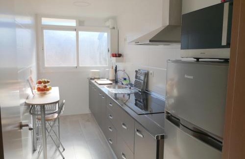 Ciudad Jardin Apartment | confortable y luminoso piso 5 camas