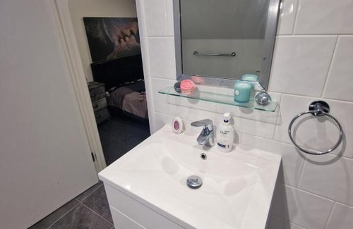 West Ham House | Confystay