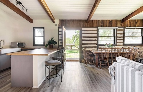 Kernville House | Connect with friends, private river, horses, all natural cedar hot tub