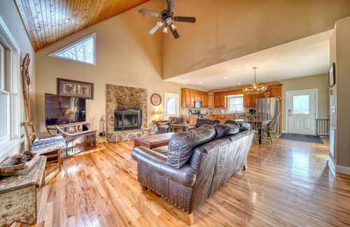 Young Harris House | Conners Ridge Cabin is next to a small family Goat farm