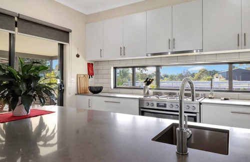 Connewarre House | Connewarre Country Escape I Sleeps 12