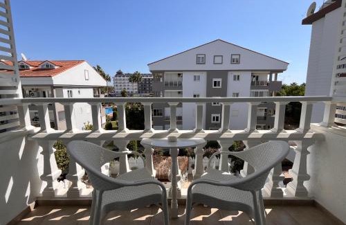 Side Hotel | Conny's Hotel (Adult Only) +18