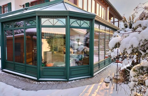 Oberstaufen Apartment | Constance mountain view with winter garden