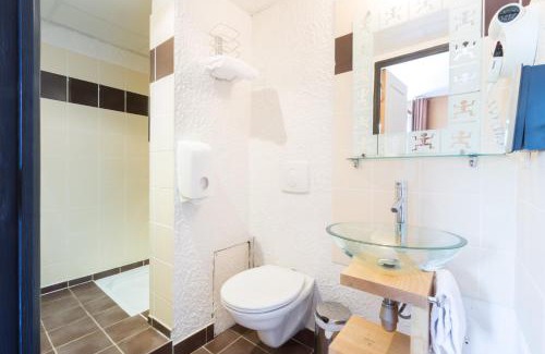 Beaulieu-sur-Dordogne Hotel | Contact Hôtel Le Relais de Vellinus