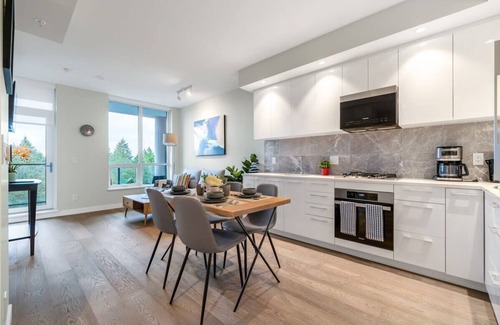 Vancouver Apartment | Contemporary 1B Condo in the Heart of UBC Campus
