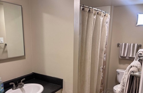 Northeast Reno Condo | Contemporary 1st Floor Condo w/Community Pool! Minutes from Downtown Reno & UNR!