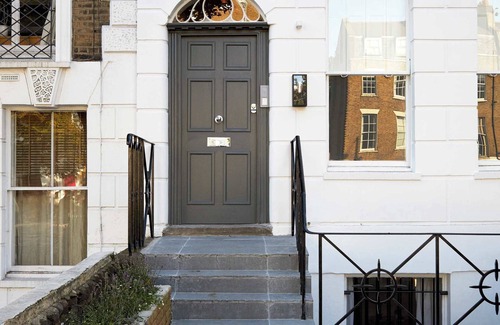Angel Apartment | Contemporary Apartment - minutes from Angel Tube