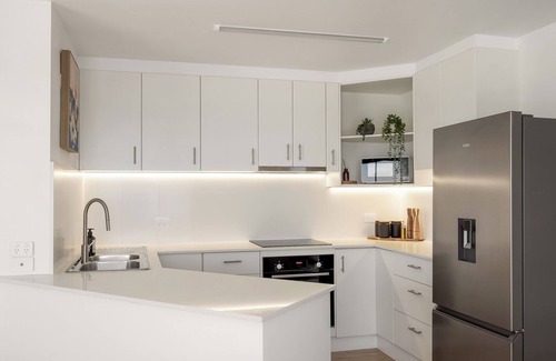 Coolum Beach Apartment | Contemporary beachfront apartment with breathtaking panoramic ocean views.