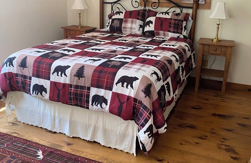 Montgomery Center House | Contemporary cabin retreat minutes from Jay Peak Resort