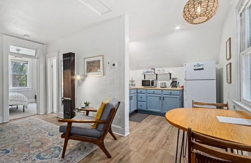 Old Town Apartment | Contemporary Craftsman Steps to Old Town
