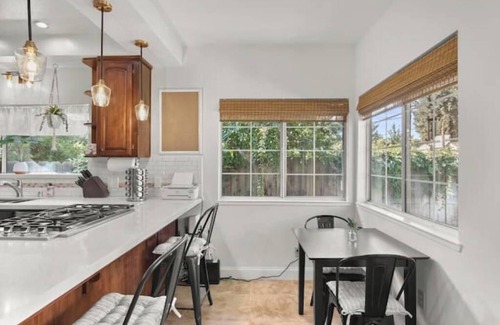 Modesto House | Contemporary craftsman-style home