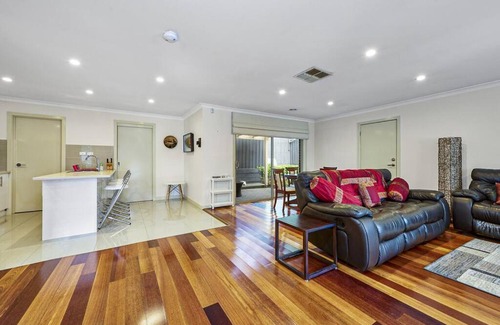 Chadstone House | CONTEMPORARY FAMILY ESCAPE / CHADSTONE VIC