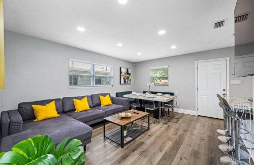Sulphur Springs House | Contemporary & Fully Updated Heated Pool Home